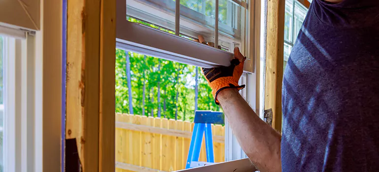 >Bay Window Curtain Rail Track in Antioch, CA